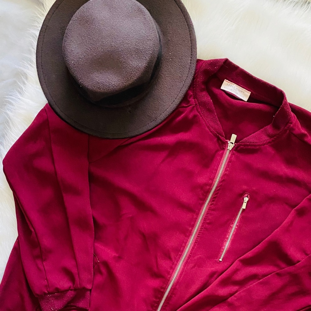 Lightweight bomber jacket